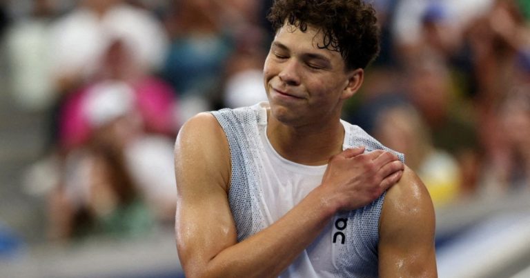 2025-08-29T205630Z_791466247_UP1EL8T1LHKCU_RTRMADP_3_TENNIS-USOPEN-1756537910.jpg